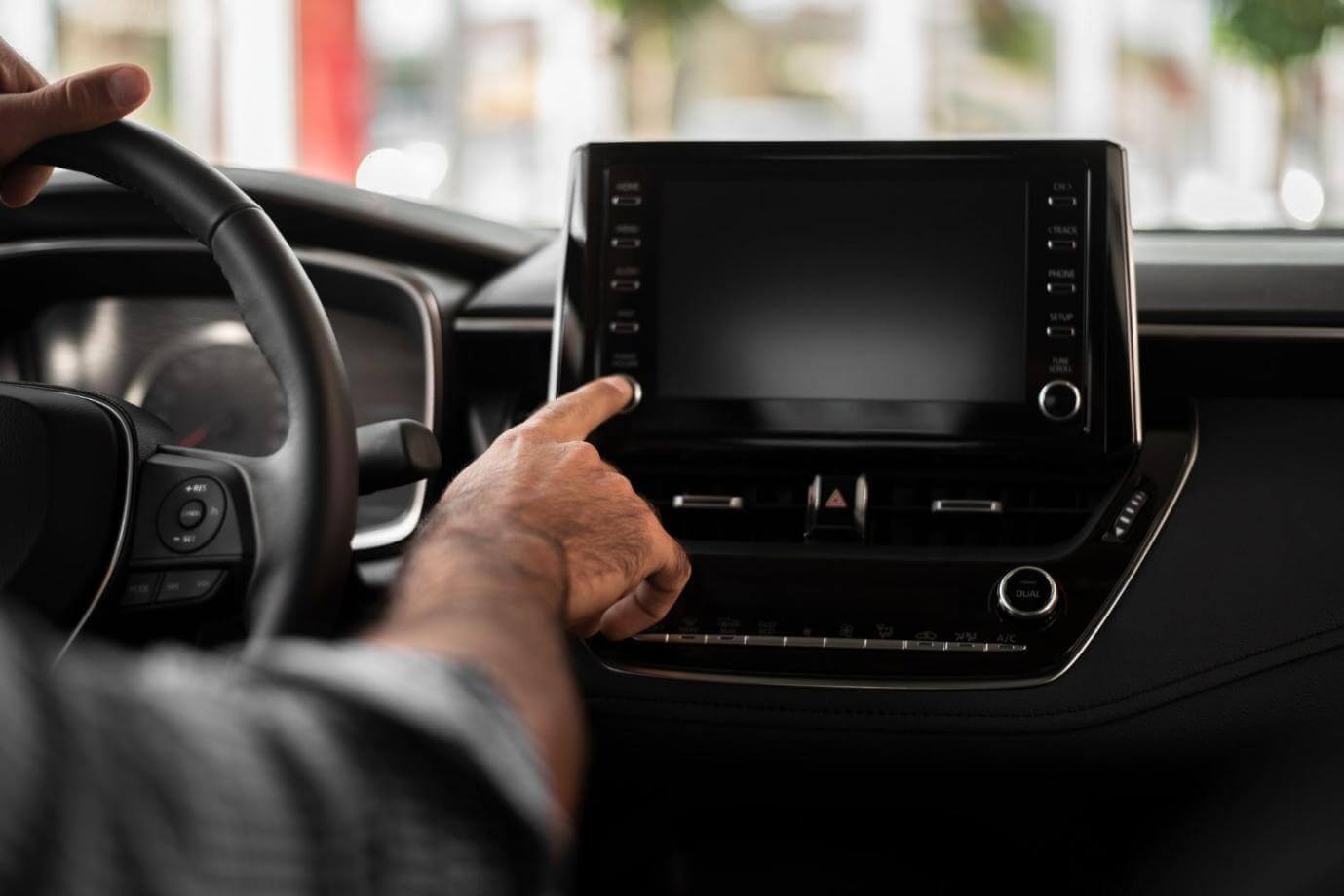 Best Wireless CarPlay Adapters & AI Boxes in 2026: Stream Netflix & YouTube in Any Car