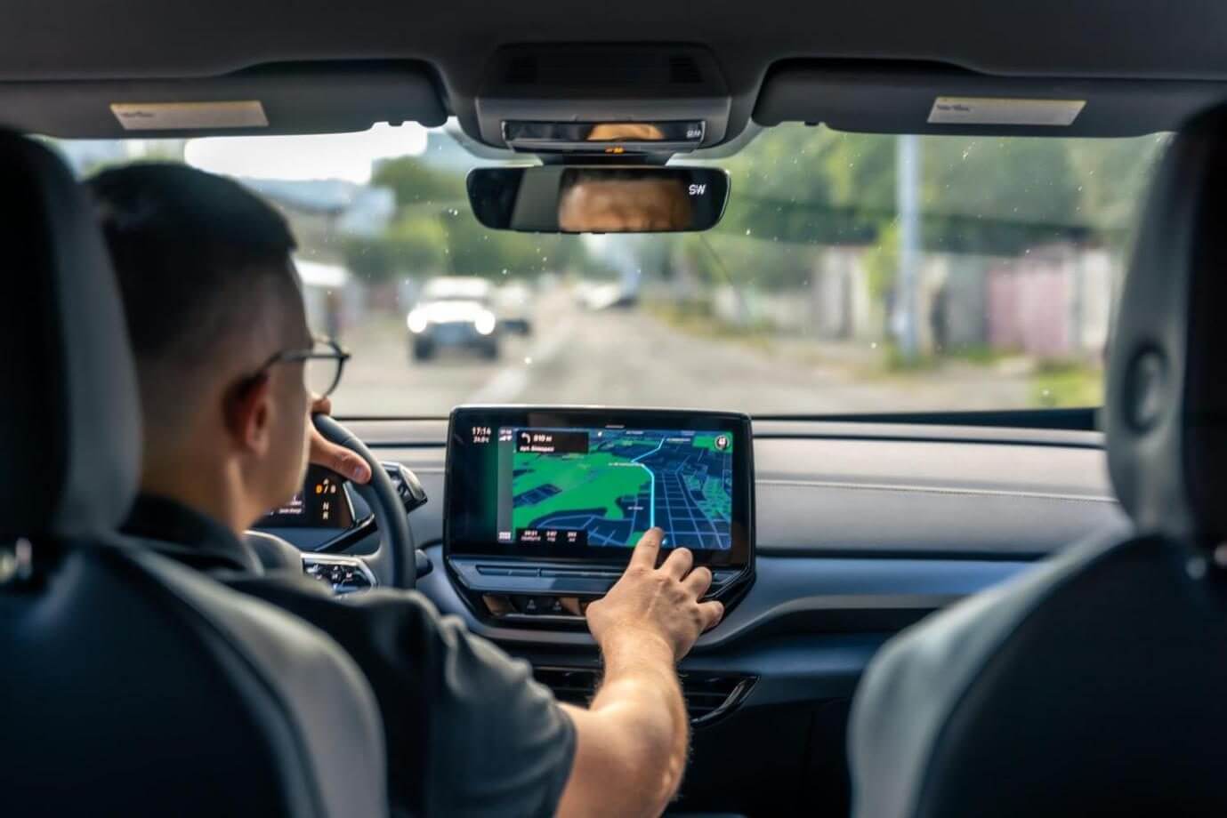 The Cheapest Way to Add a Touch Screen to Your Car